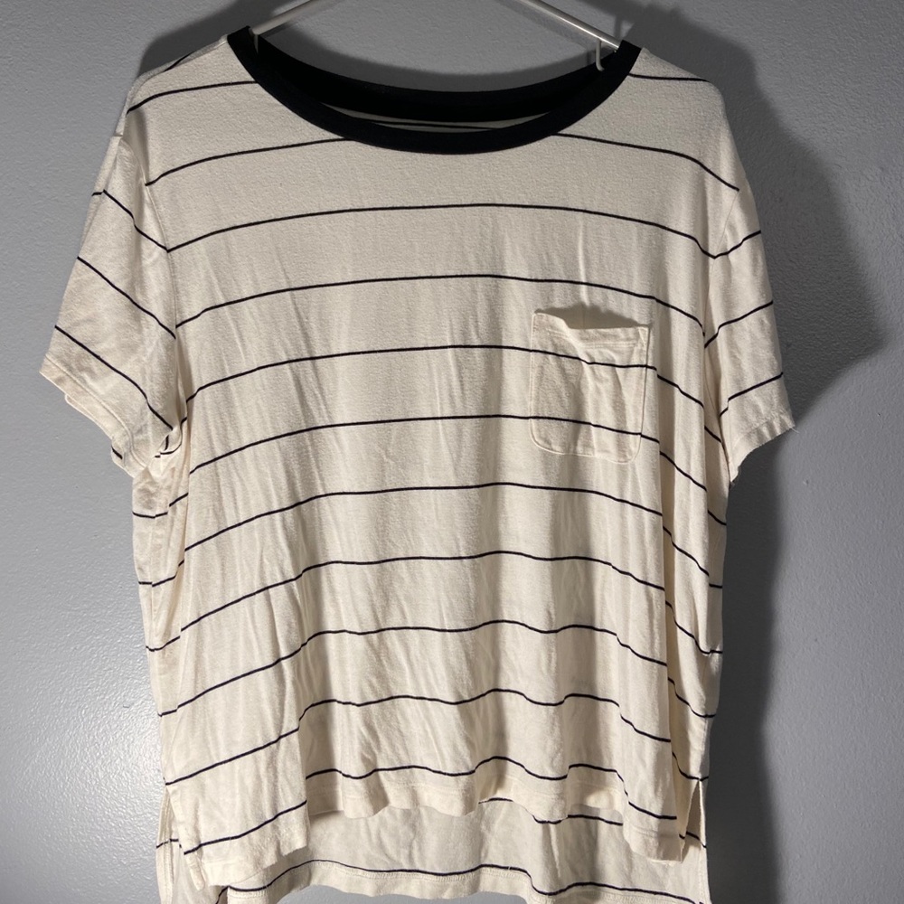 american eagle tshirt